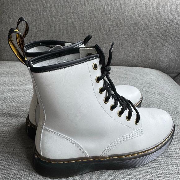 Dr Martens Zavala White Smooth Leather 8 Eye Combat Boots Women 6 - Picture 6 of 12